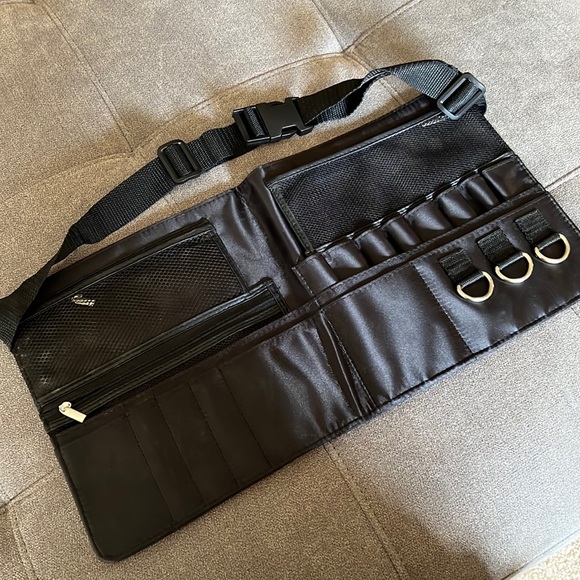 Makeup brush waist bag!!!! - Picture 3 of 6